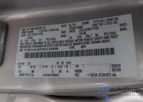 2016 Ford Escape Titanium z USA, uszkodzony, nr VIN 1FMCU9J97GUC36498